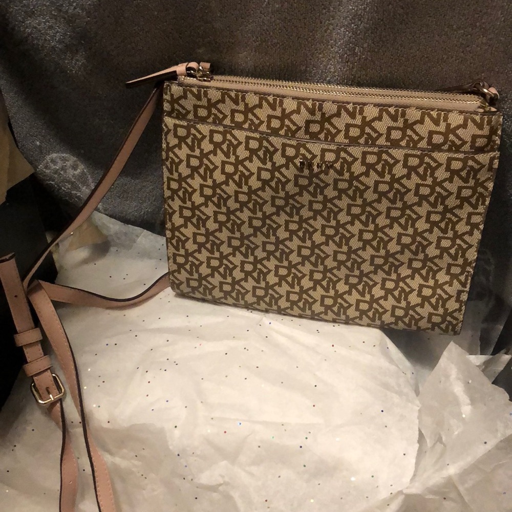 DXYN Crossbody purse